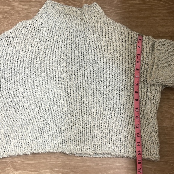 By Anthropologie Cropped Mock Neck Sweater - Picture 8 of 8
